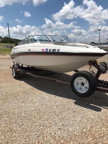 2001 Crownline boat for sale, model of the boat is 180 BR & Image # 1 of 46