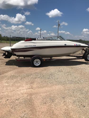 2001 Crownline boat for sale, model of the boat is 180 BR & Image # 2 of 46