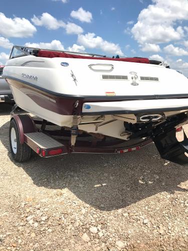 2001 Crownline boat for sale, model of the boat is 180 BR & Image # 4 of 46