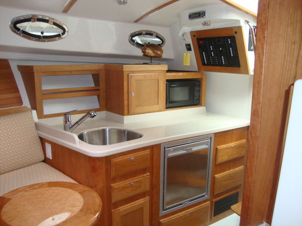 Back Cove 30 - galley 1