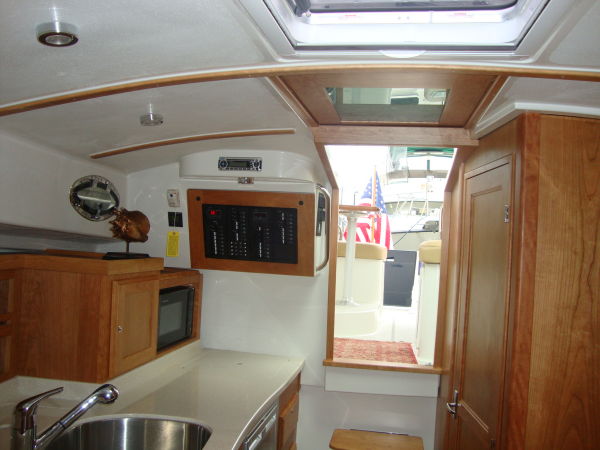 Back Cove 30 - galley 2