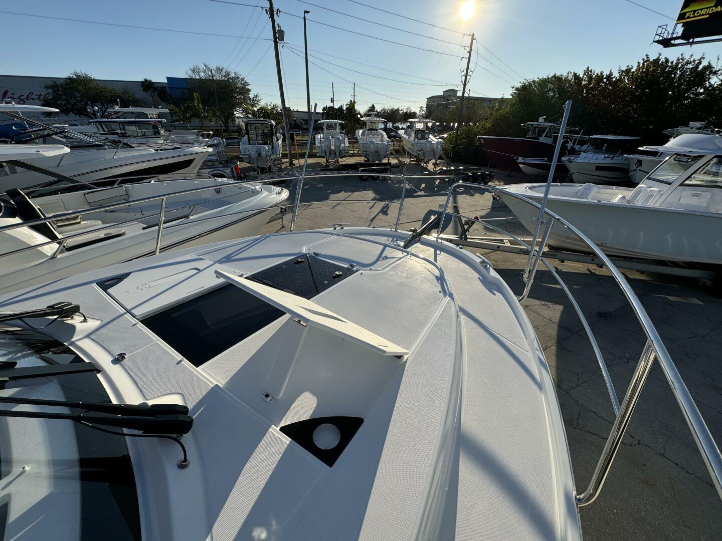 2025 Jeanneau NC 1095 Weekender-14