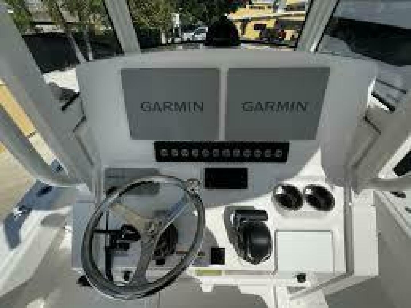 2025 Regulator 24 XO-2