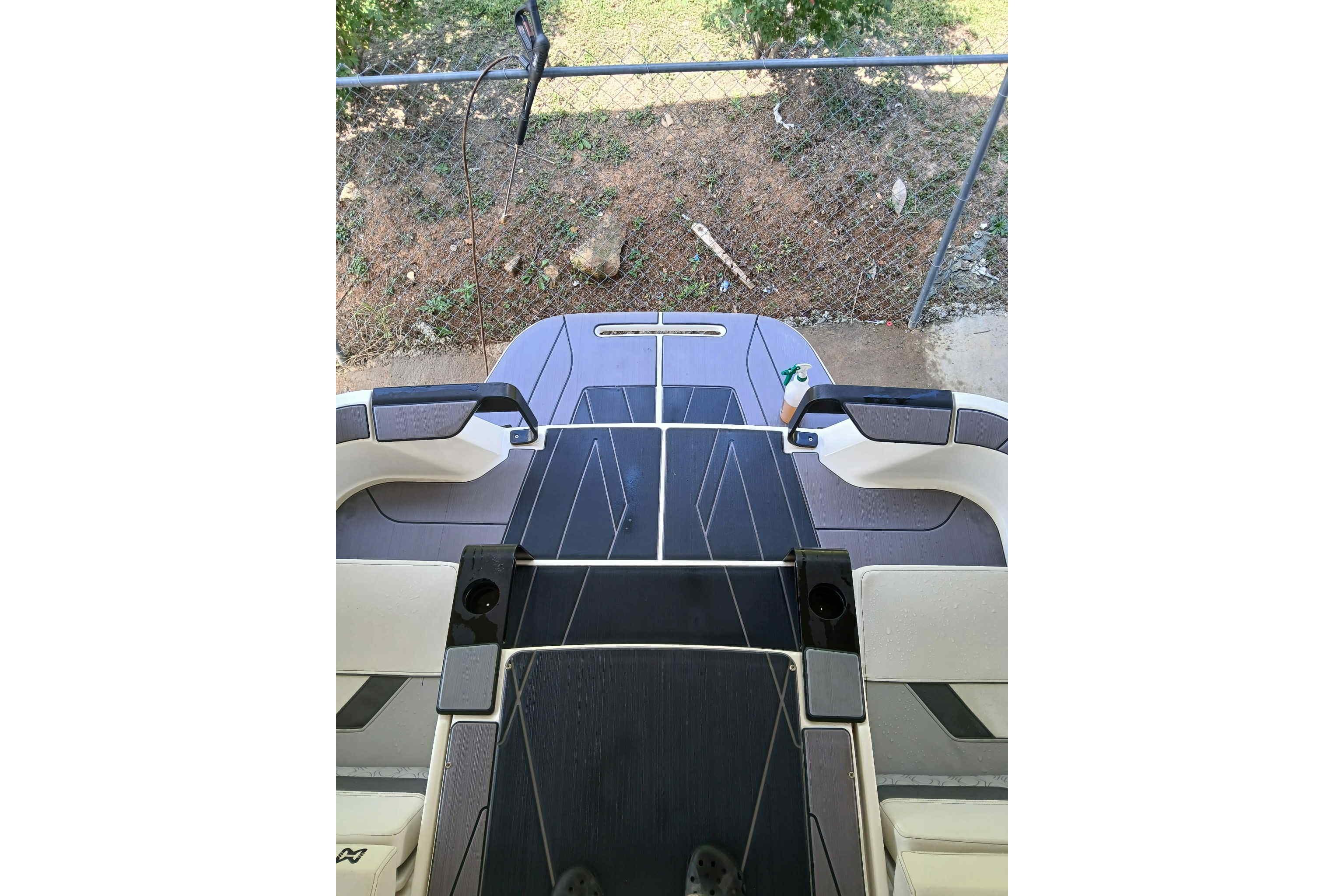 2023 Heyday H22 boat interior, featuring sleek seating and modern design elements.