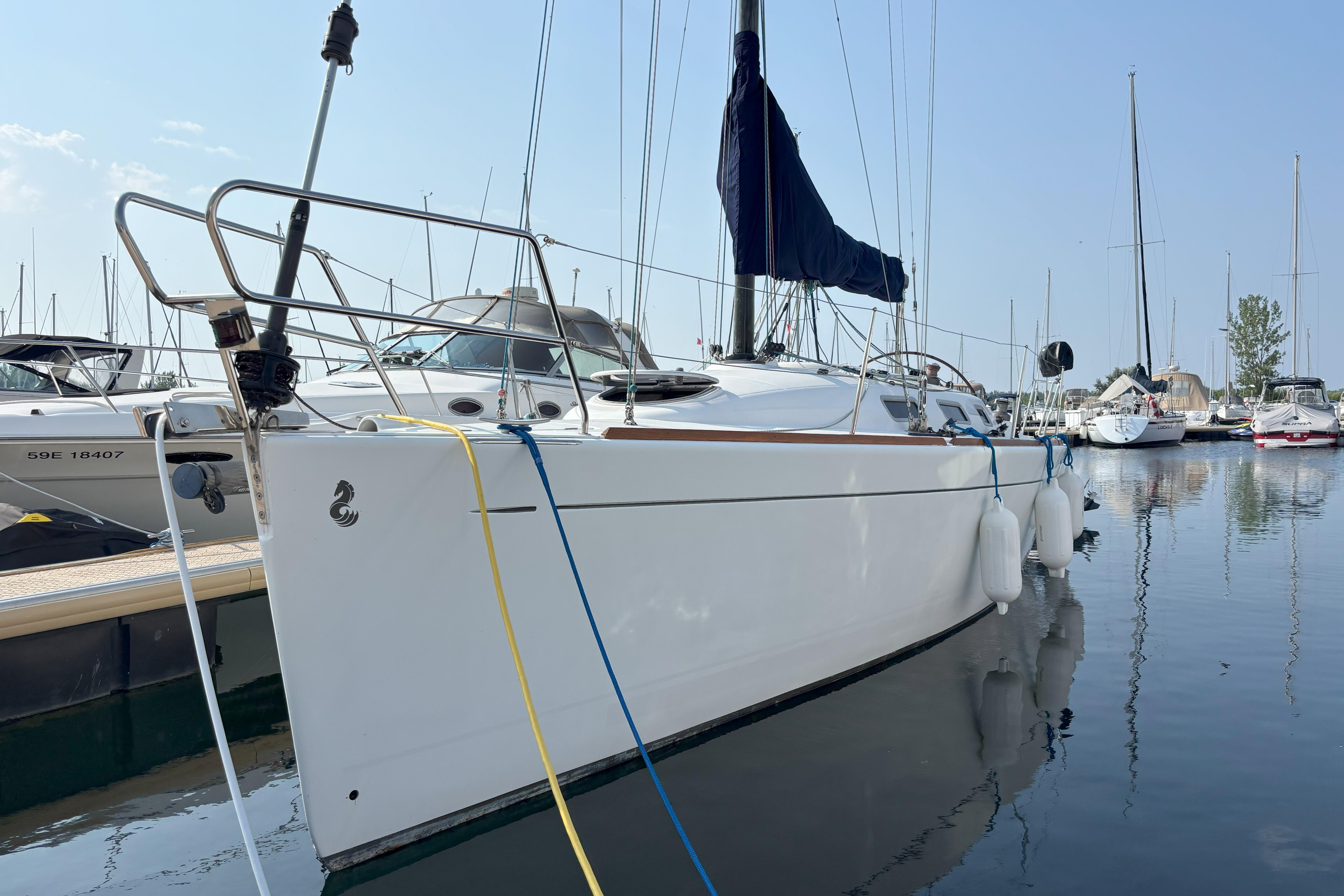 33' Beneteau 2008