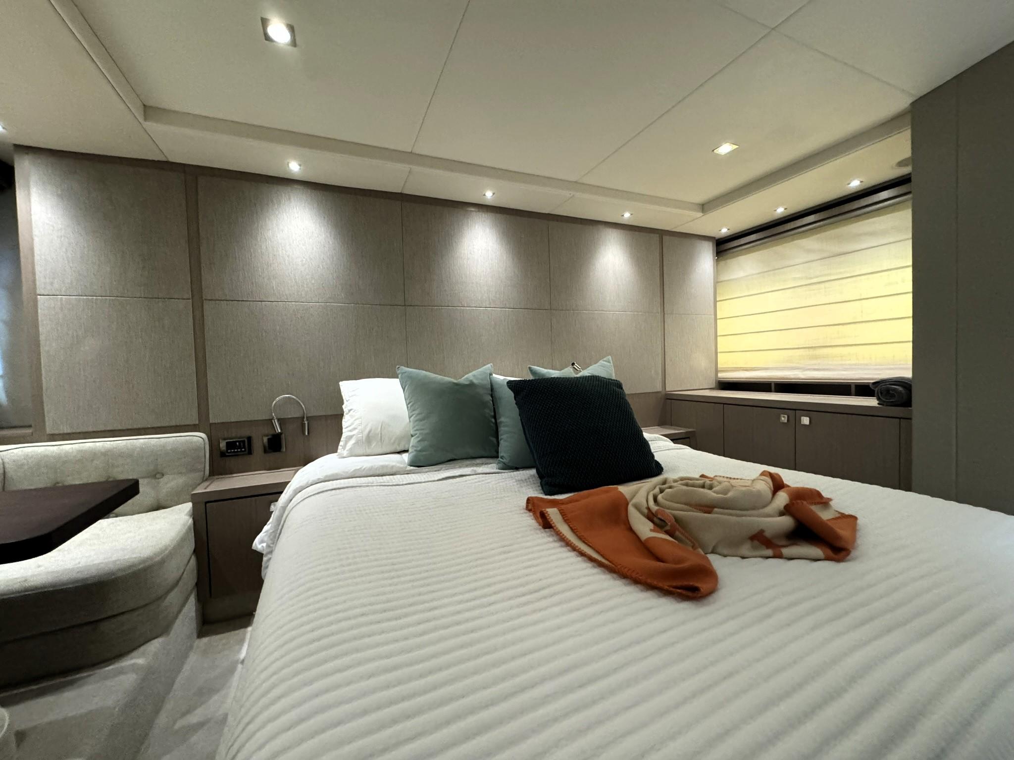 Yacht Photos Pics