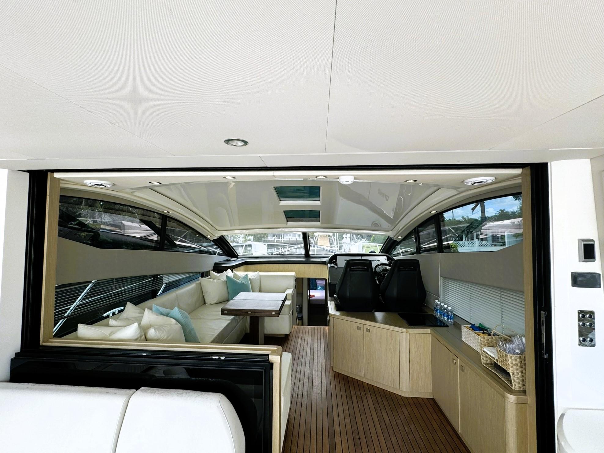 Yacht Photos Pics