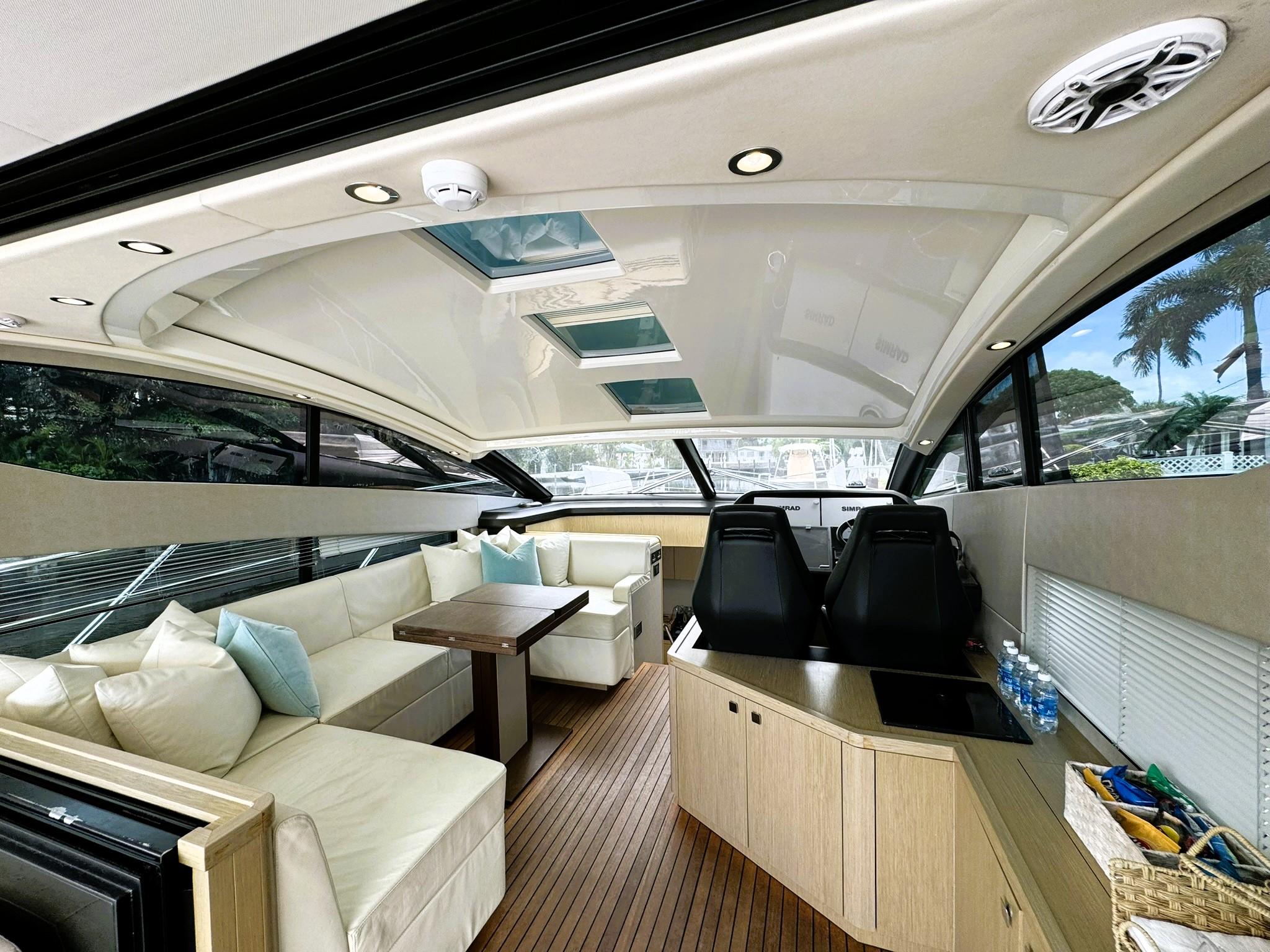 Yacht Photos Pics