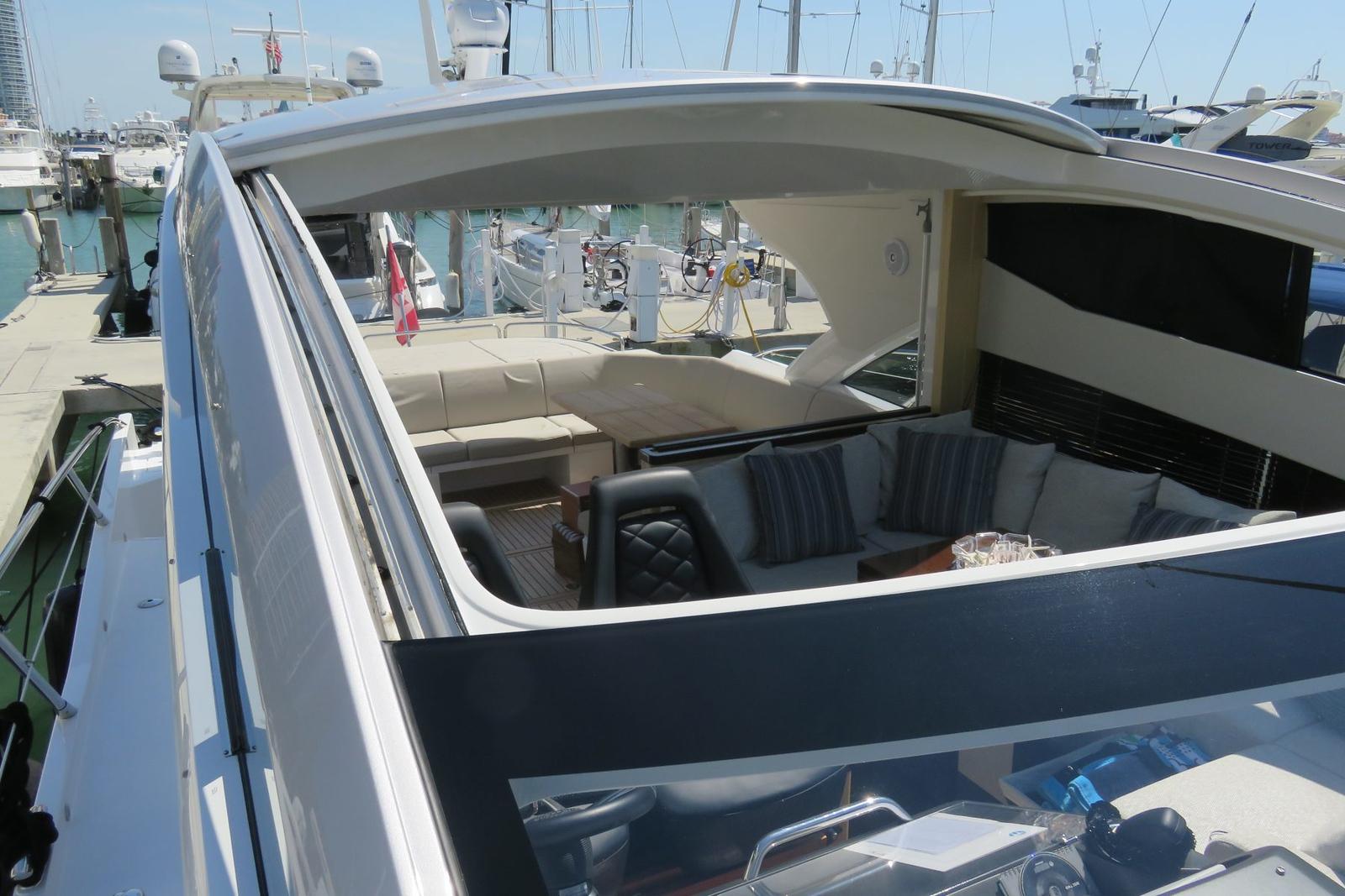 Yacht Photos Pics