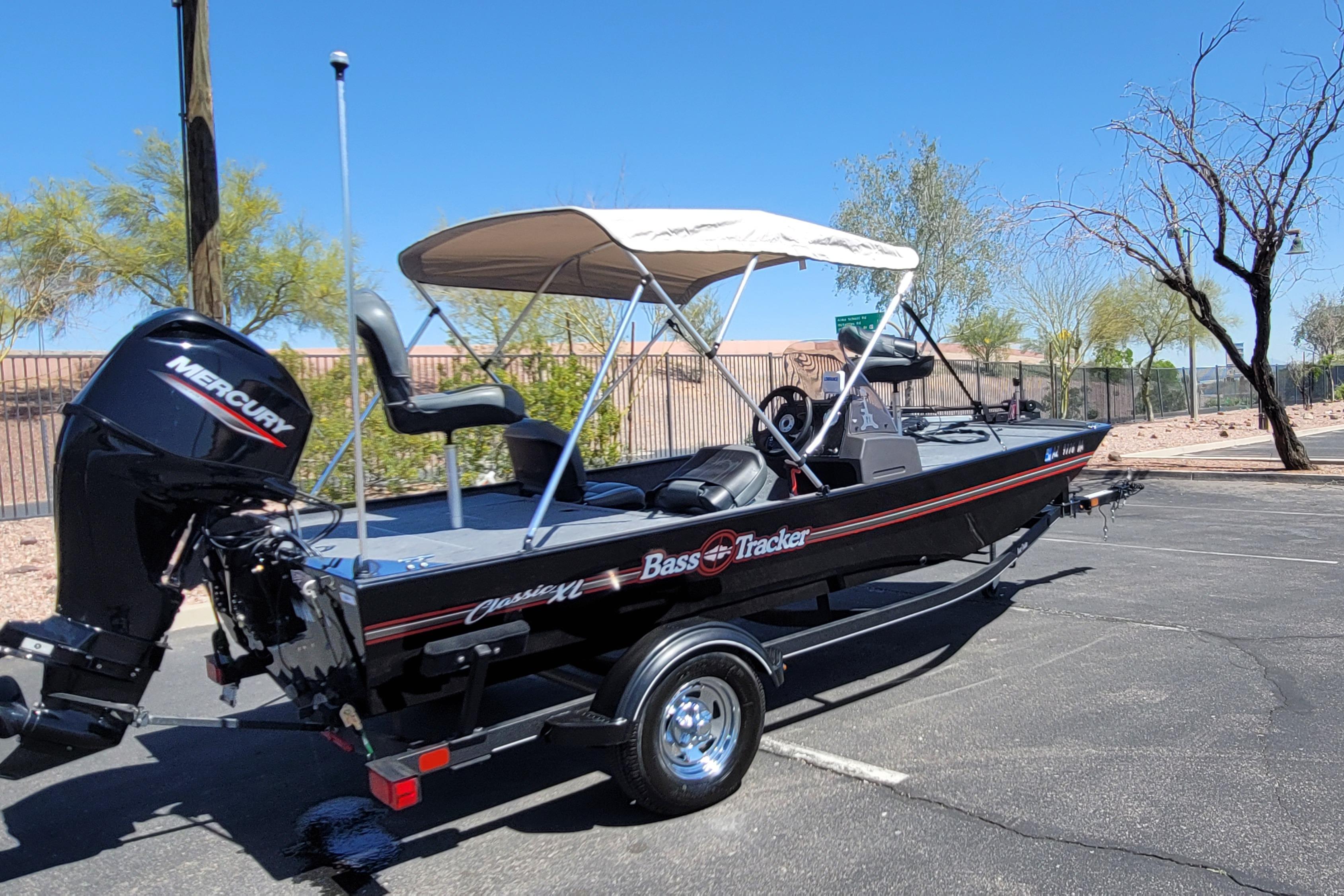 Boats for Sale at Bass Pro Boating Center