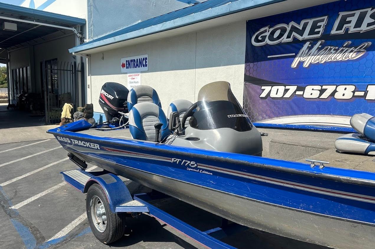 2005 Bass Tracker Pro Team 175 boat at Gone Fishin' Marine dealership.