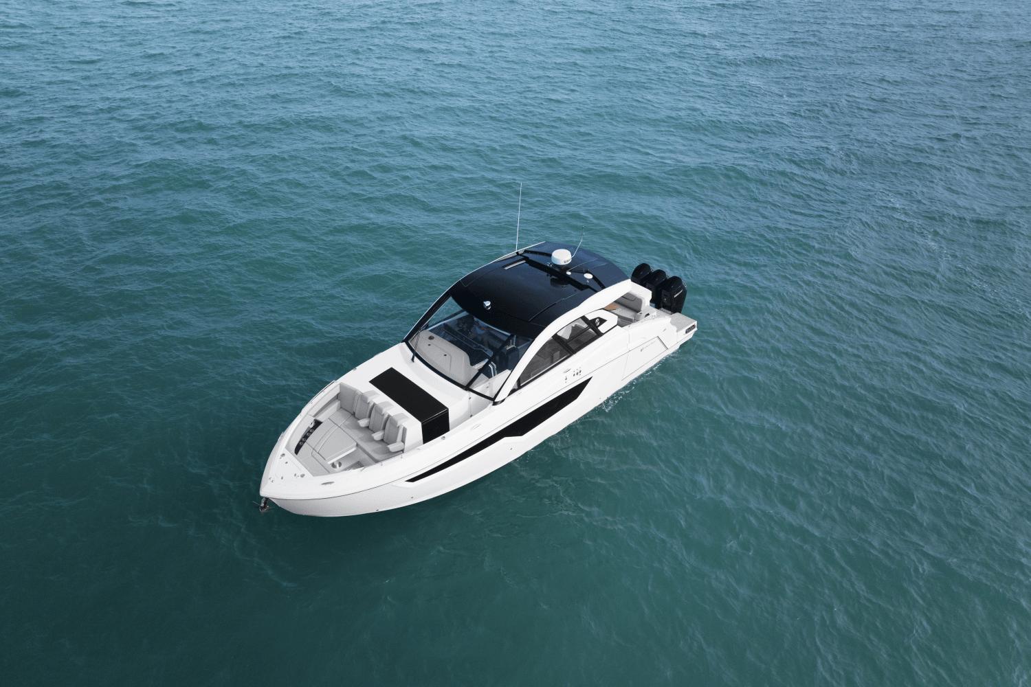 2025-cruisers-yachts-50-gls-outboard-power-9754114-976602511-0-100420251325-11