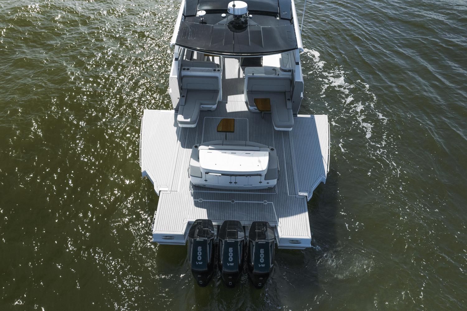 2025-cruisers-yachts-50-gls-outboard-power-9754114-976602520-0-100420251325-20