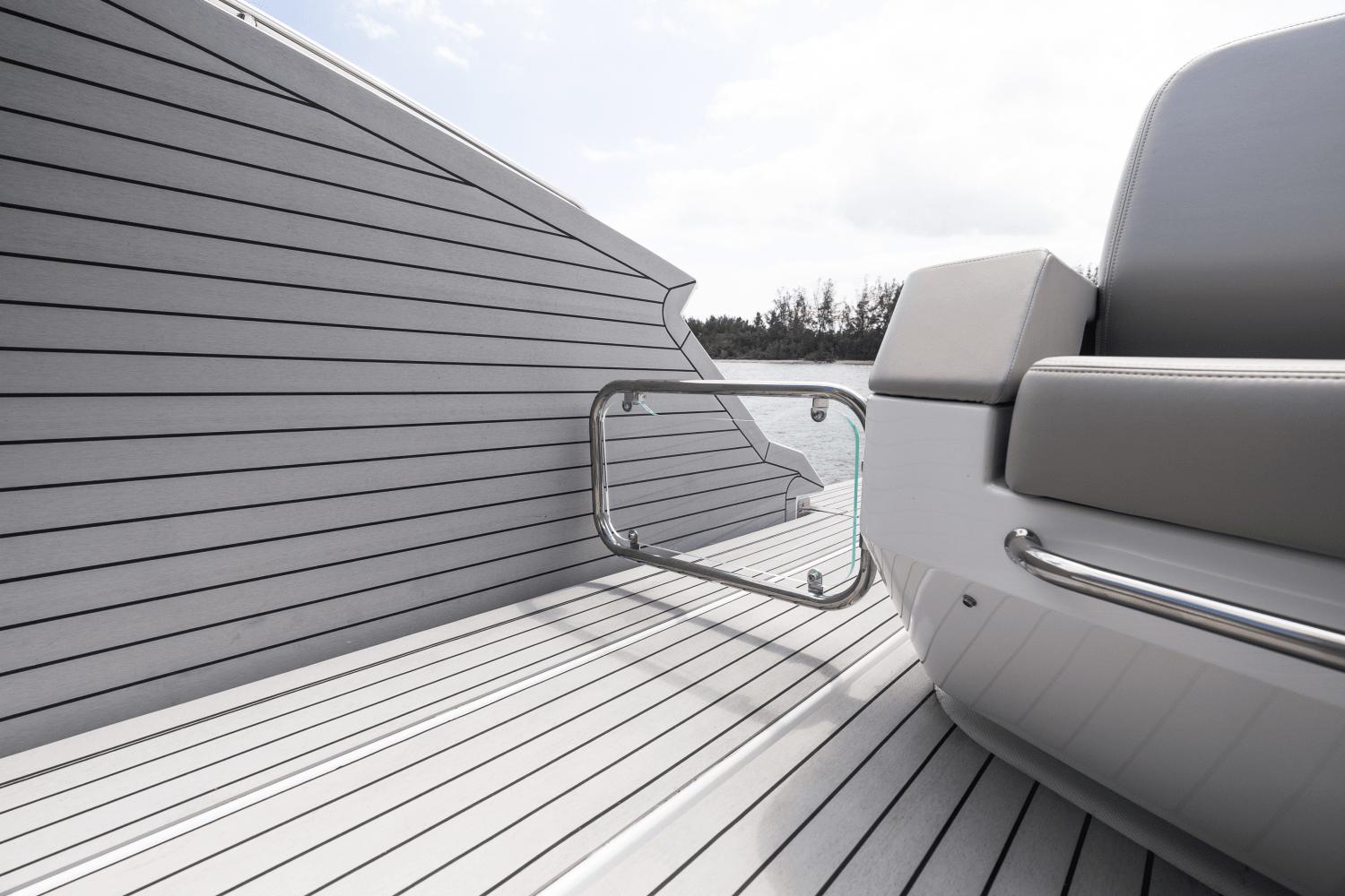 2025-cruisers-yachts-50-gls-outboard-power-9754114-976602557-0-100420251326-57