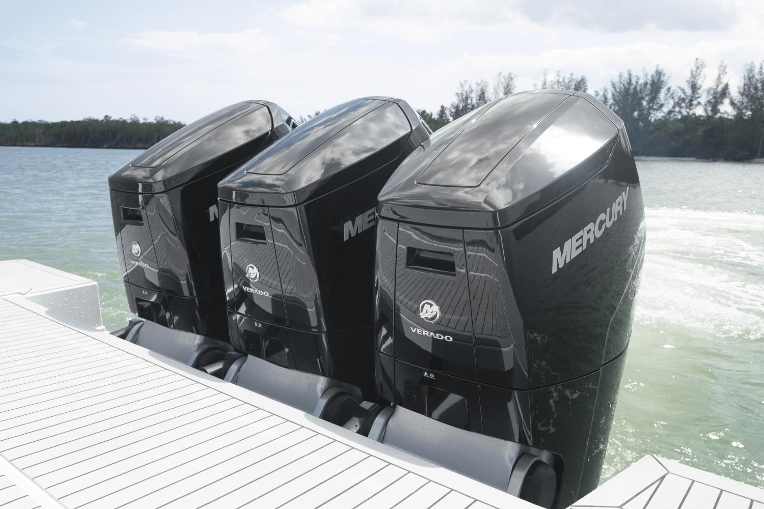 2025-cruisers-yachts-50-gls-outboard-power-9754114-976602559-0-100420251326-59