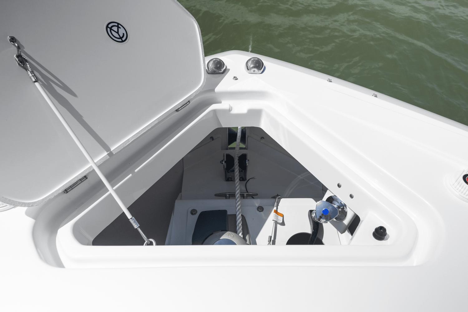 2025-cruisers-yachts-50-gls-outboard-power-9754114-976602569-0-100420251326-69