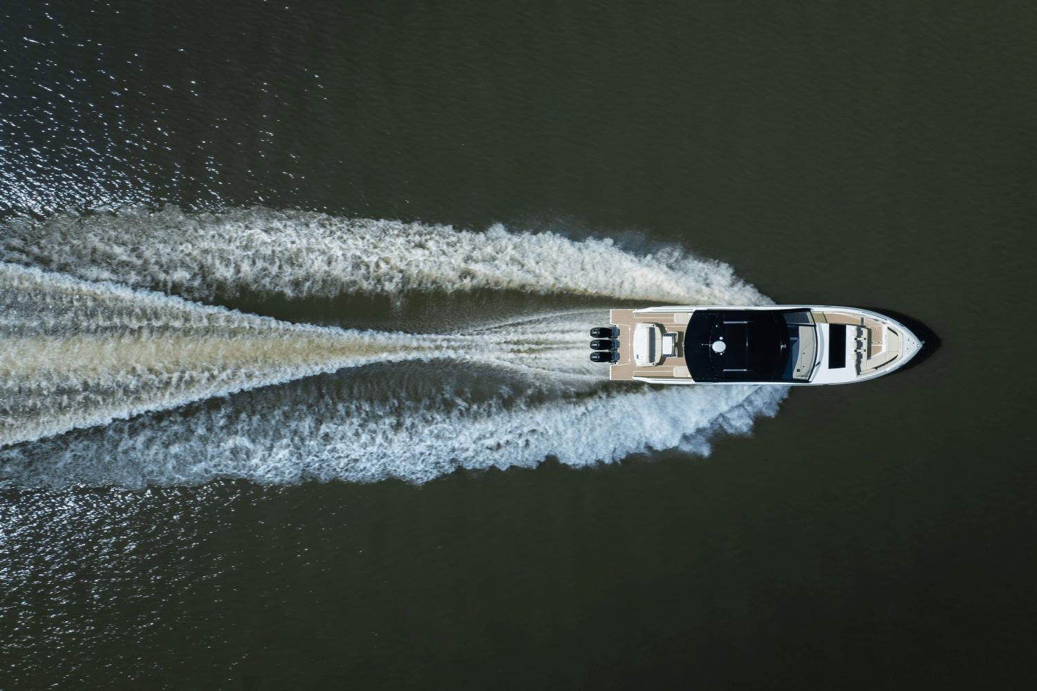 2025-cruisers-yachts-50-gls-outboard-power-9754114-978143617-0-120520251229-47