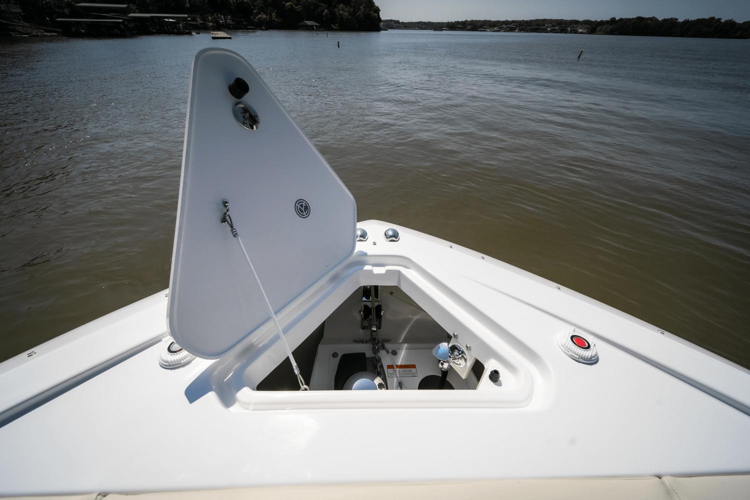 2025-cruisers-yachts-50-gls-outboard-power-9754114-978143623-0-120520251229-24