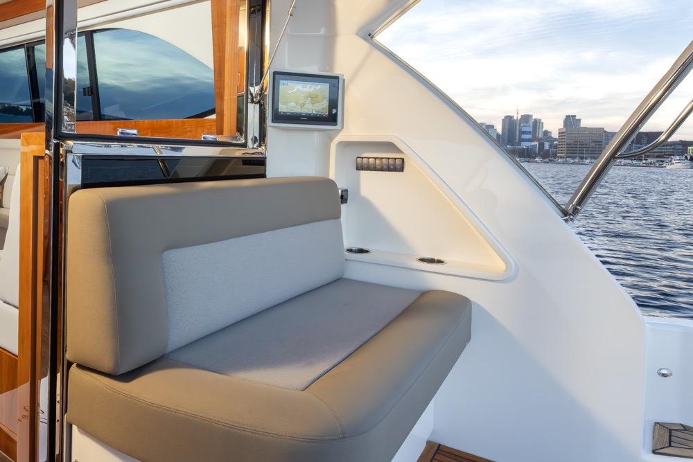 2017 Riviera 43 Flybridge #TBBA43057 inventory image at Sun Country Yachts, South Lake Union (Seattle)