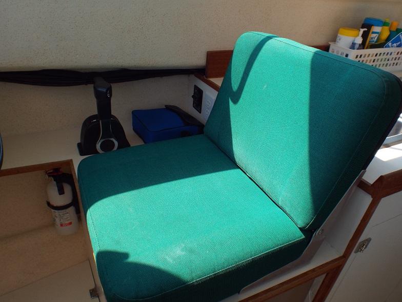 Helm seat