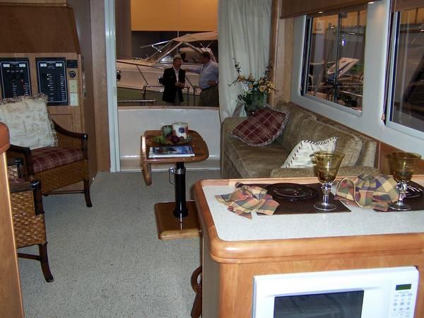 Main salon aft