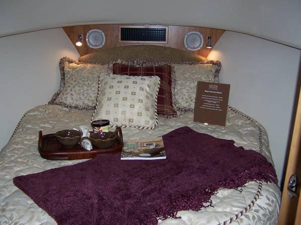 Fwd cabin