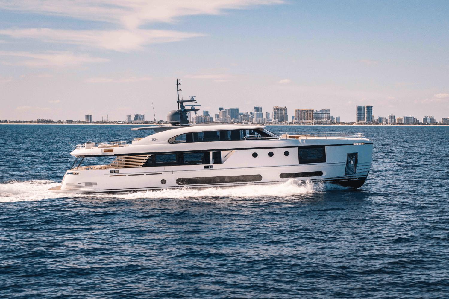 60 ft Azimut 2025