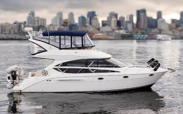Photo of 2008 Meridian 39'