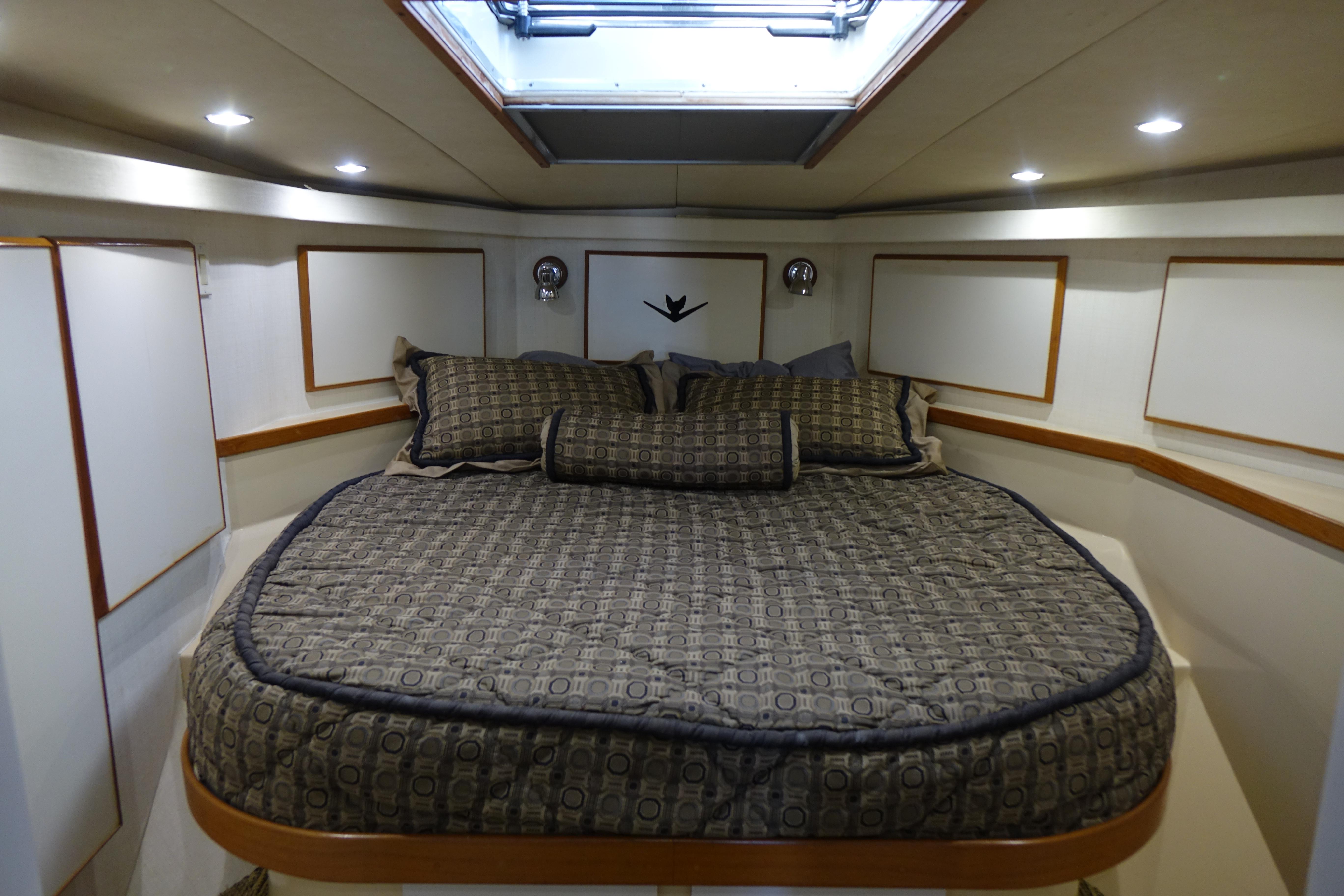 Bertram-50 Convertible 1990-Aquila II CA-US-9724145 | Thumbnail
