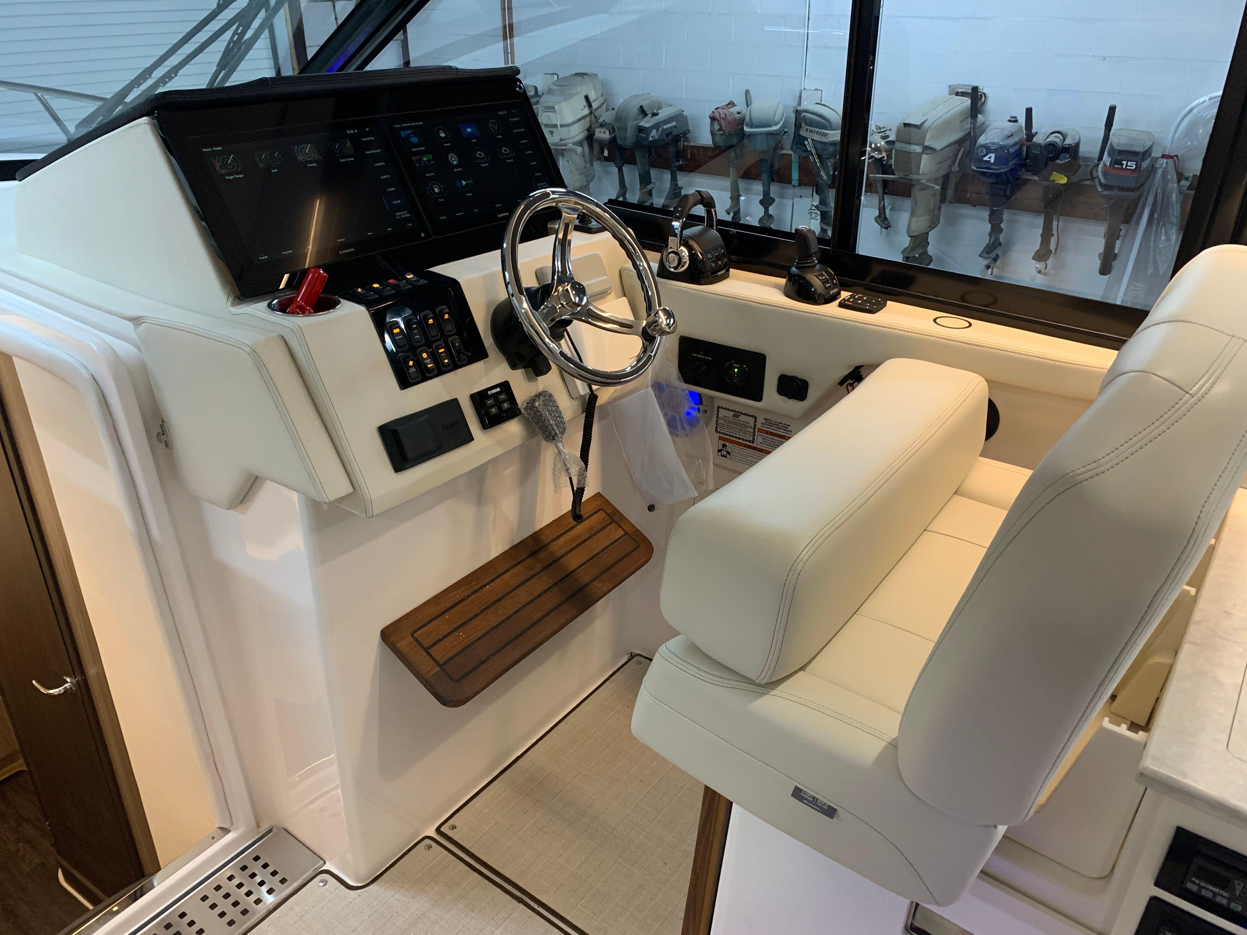 2025 Regal 36XO-13