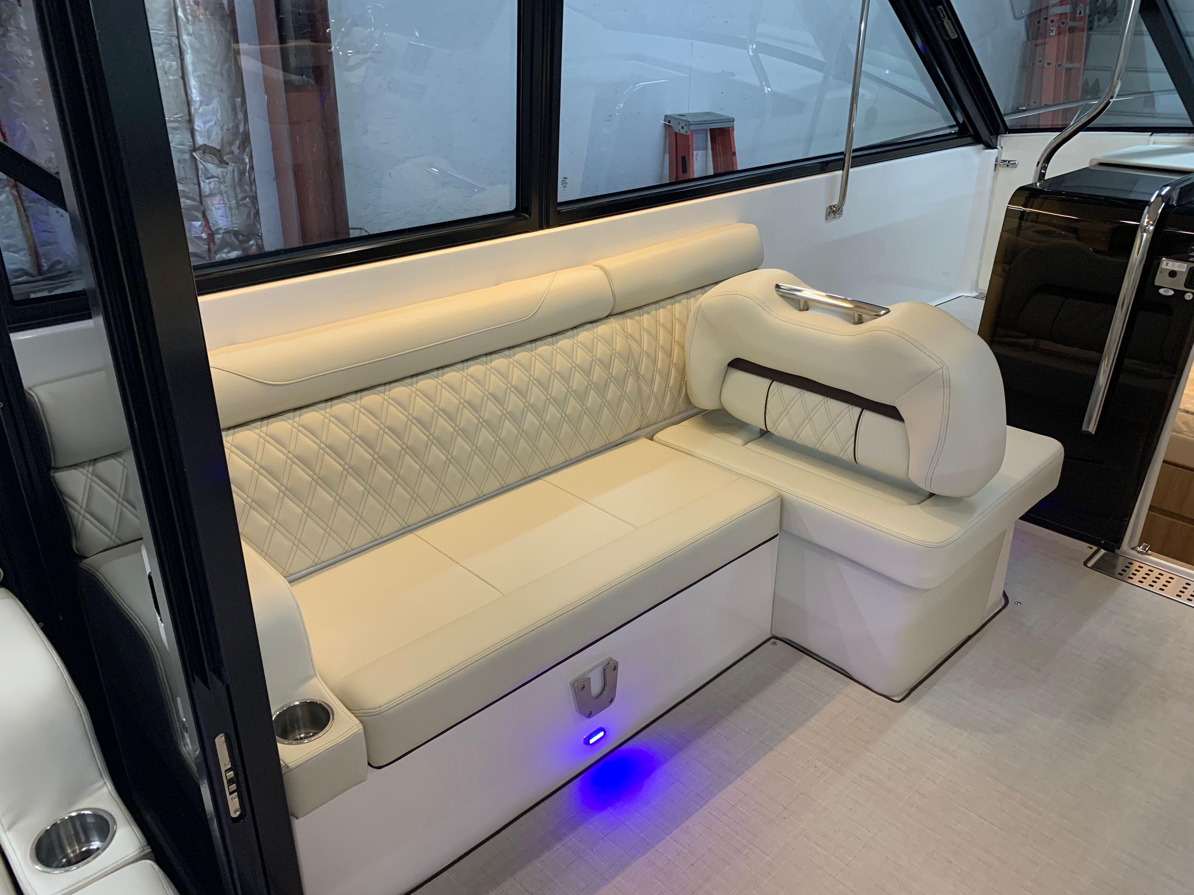 2025 Regal 36XO-12