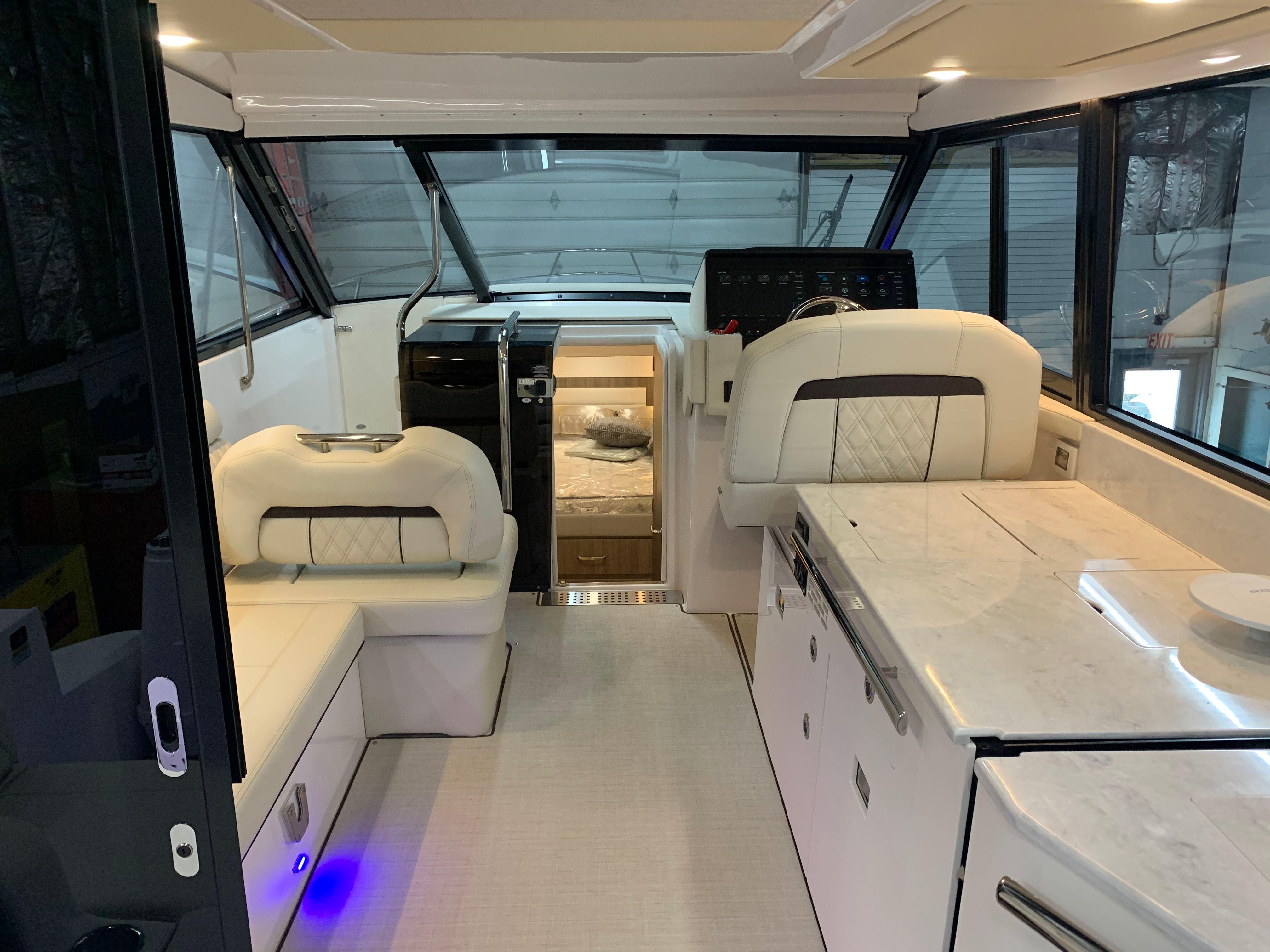 2025 Regal 36XO-6
