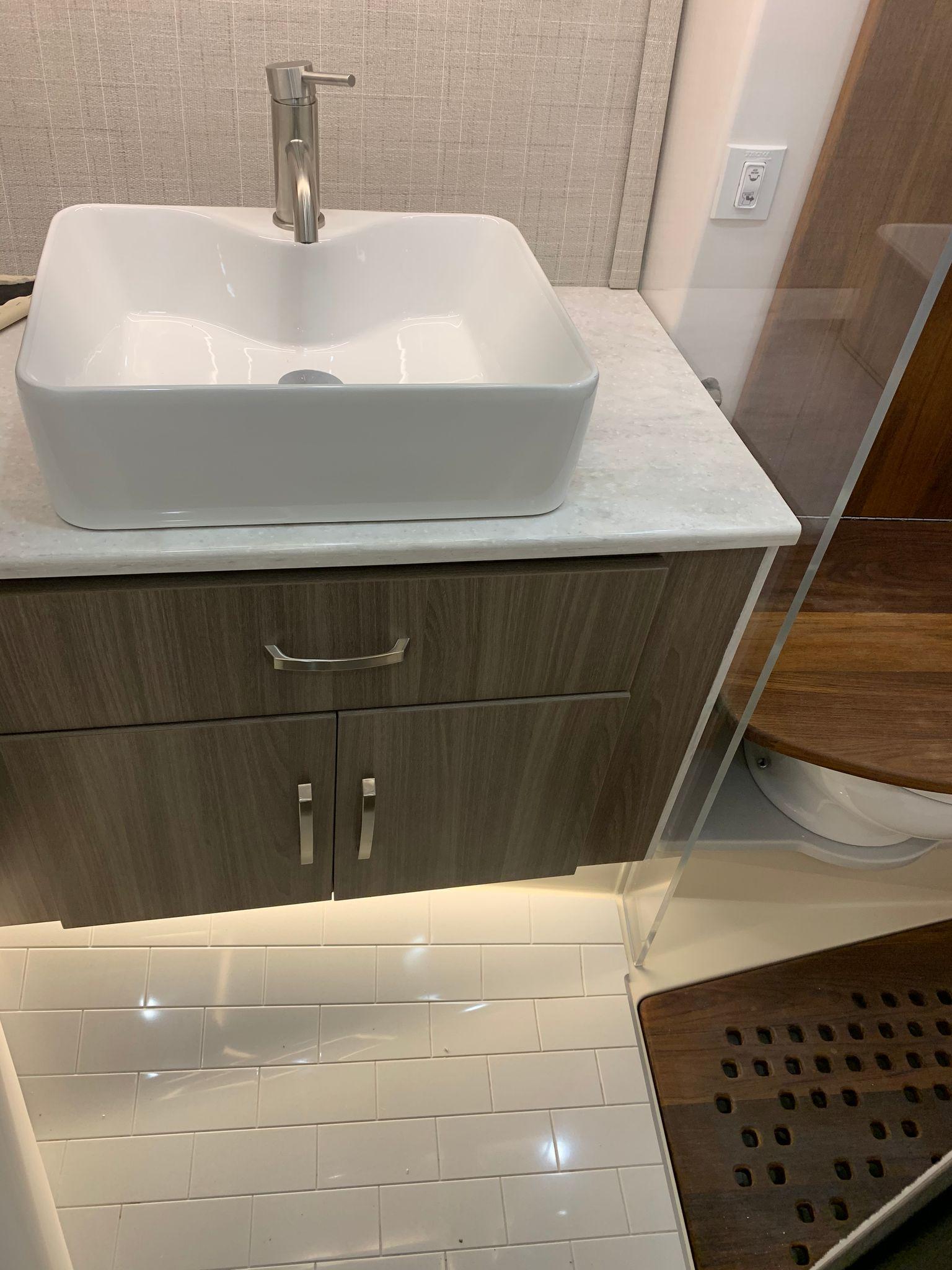 2025 Regal 36XO-28