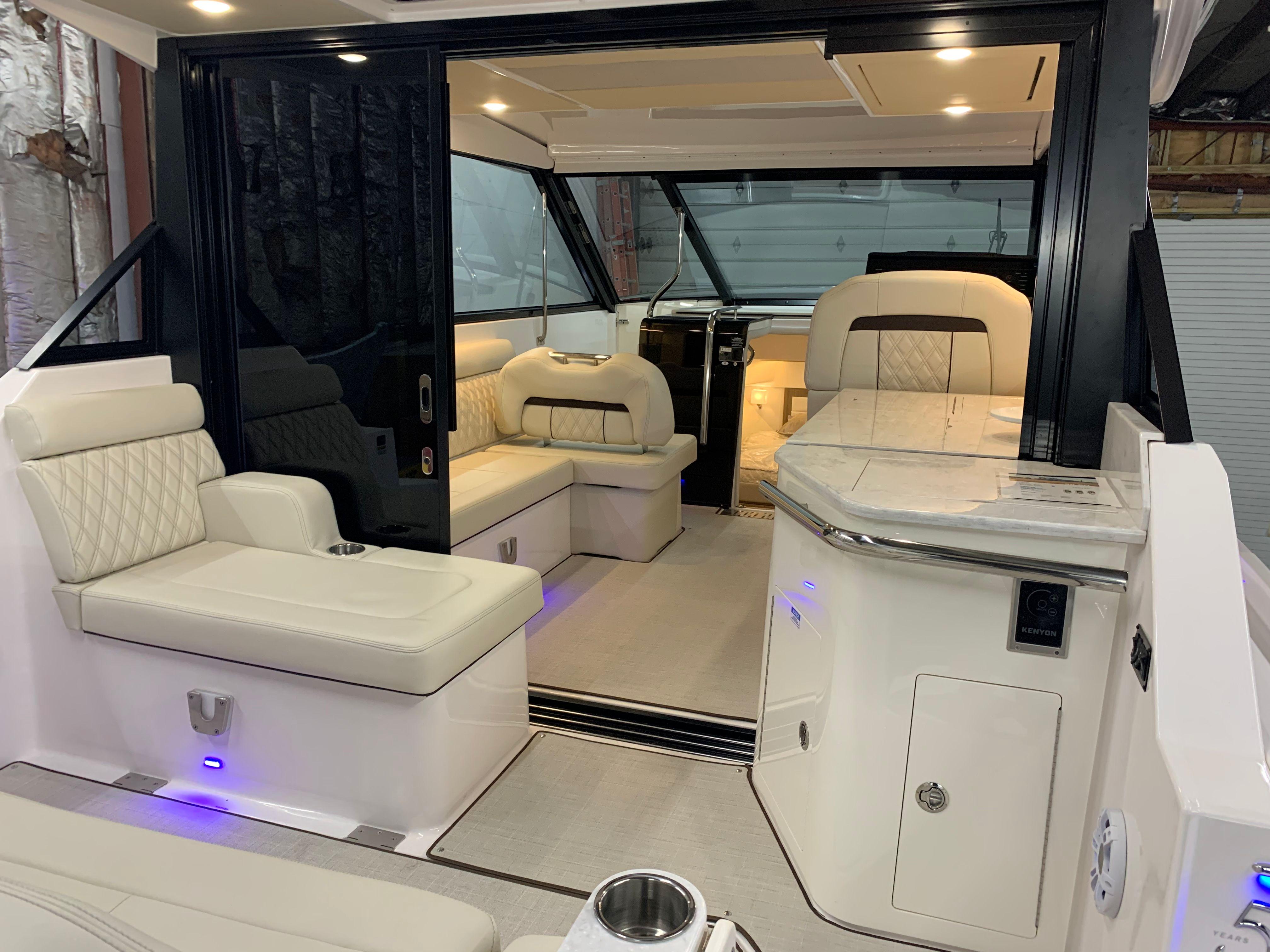 2025 Regal 36XO-5
