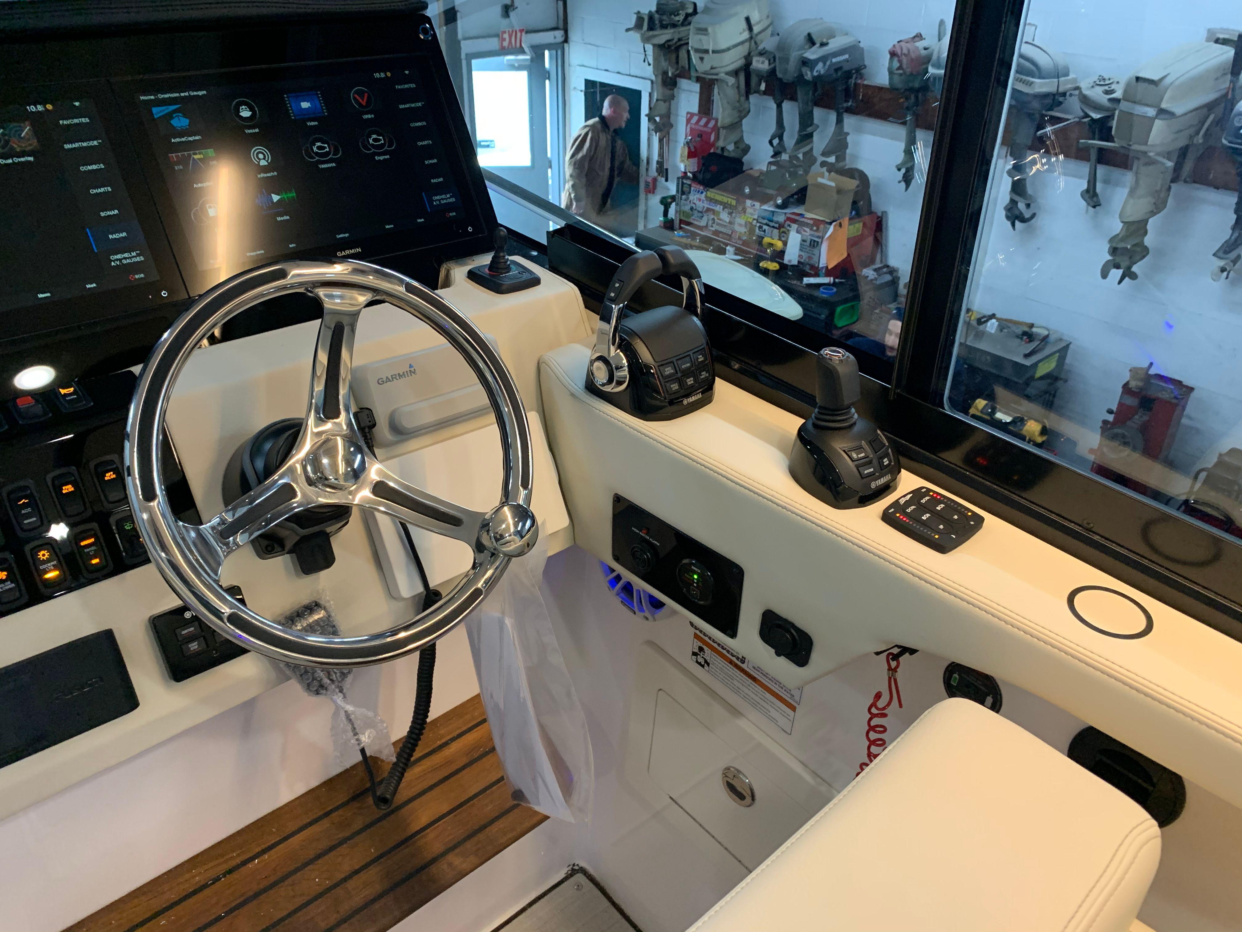 2025 Regal 36XO-15