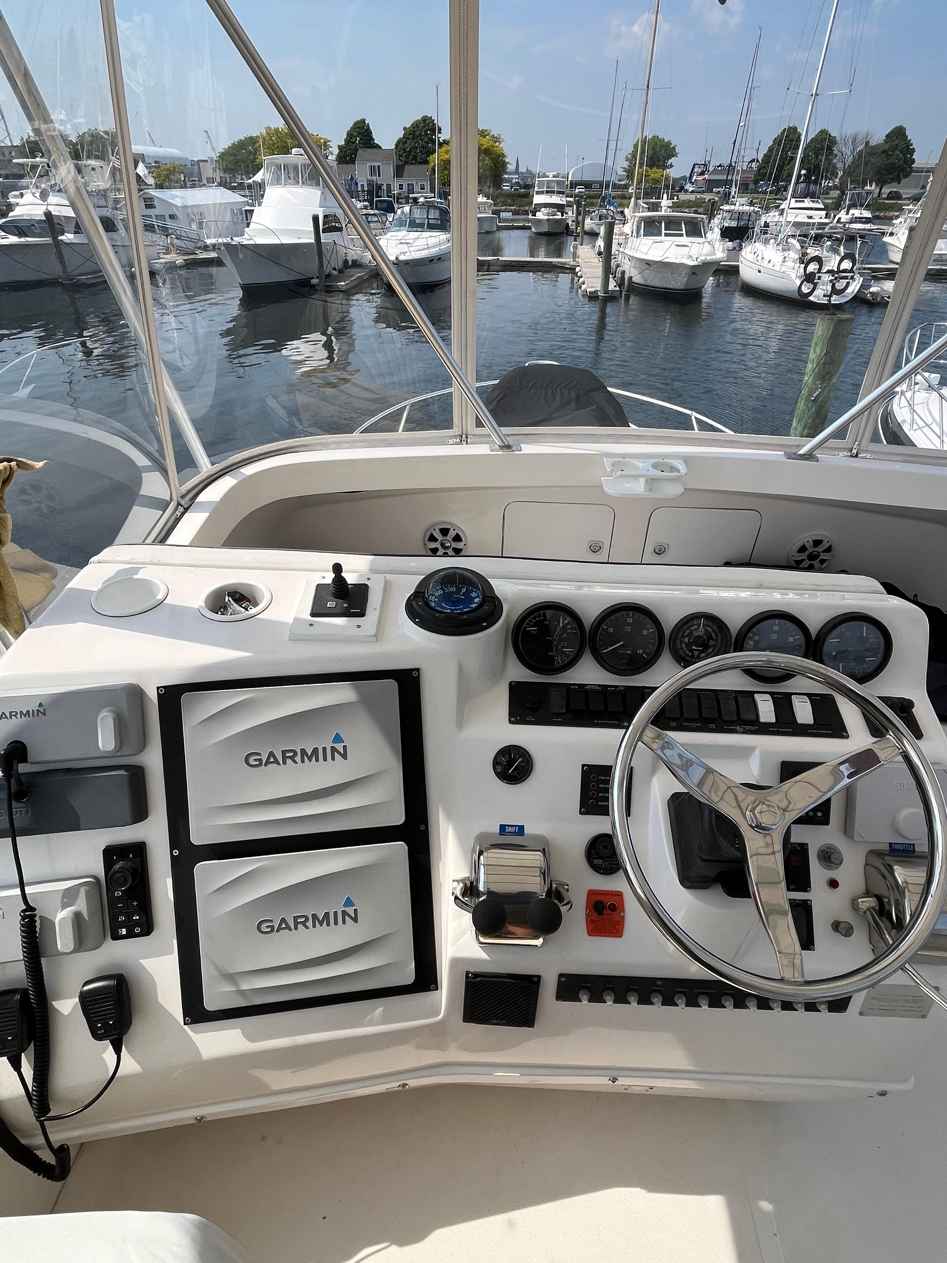 2003-luhrs-36-convertible-power-9834153-982033742-0-100620251324-15