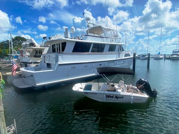 67' Hatteras, Listing Number 100904392, - Photo No. 1