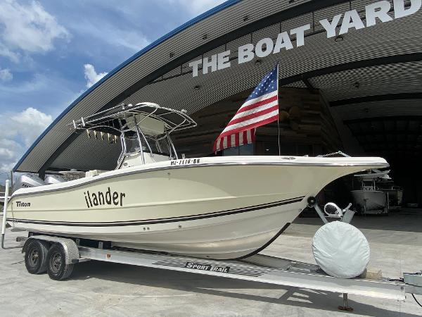 2006 Triton boat for sale, model of the boat is 2690 CC & Image # 9 of 28
