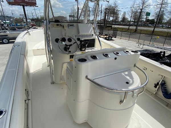 2006 Triton boat for sale, model of the boat is 2690 CC & Image # 15 of 28