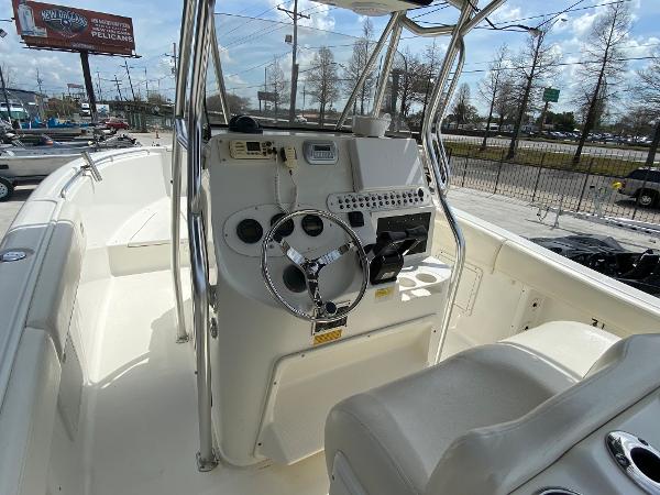 2006 Triton boat for sale, model of the boat is 2690 CC & Image # 17 of 28