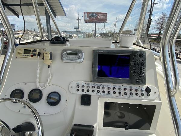 2006 Triton boat for sale, model of the boat is 2690 CC & Image # 19 of 28