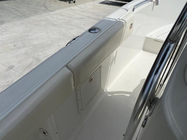 2006 Triton boat for sale, model of the boat is 2690 CC & Image # 22 of 28