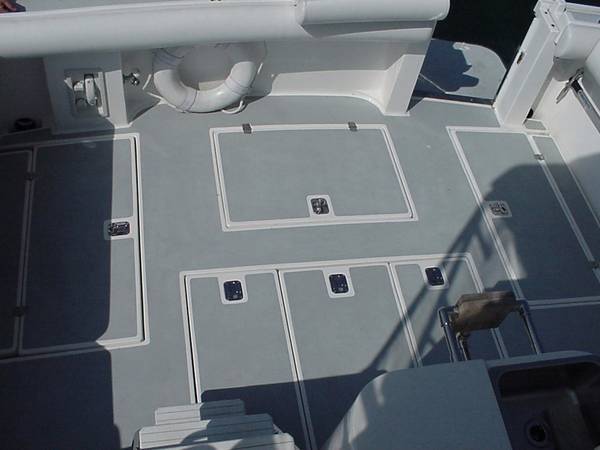 Large Cockpit for Fishing or Just Haning Out