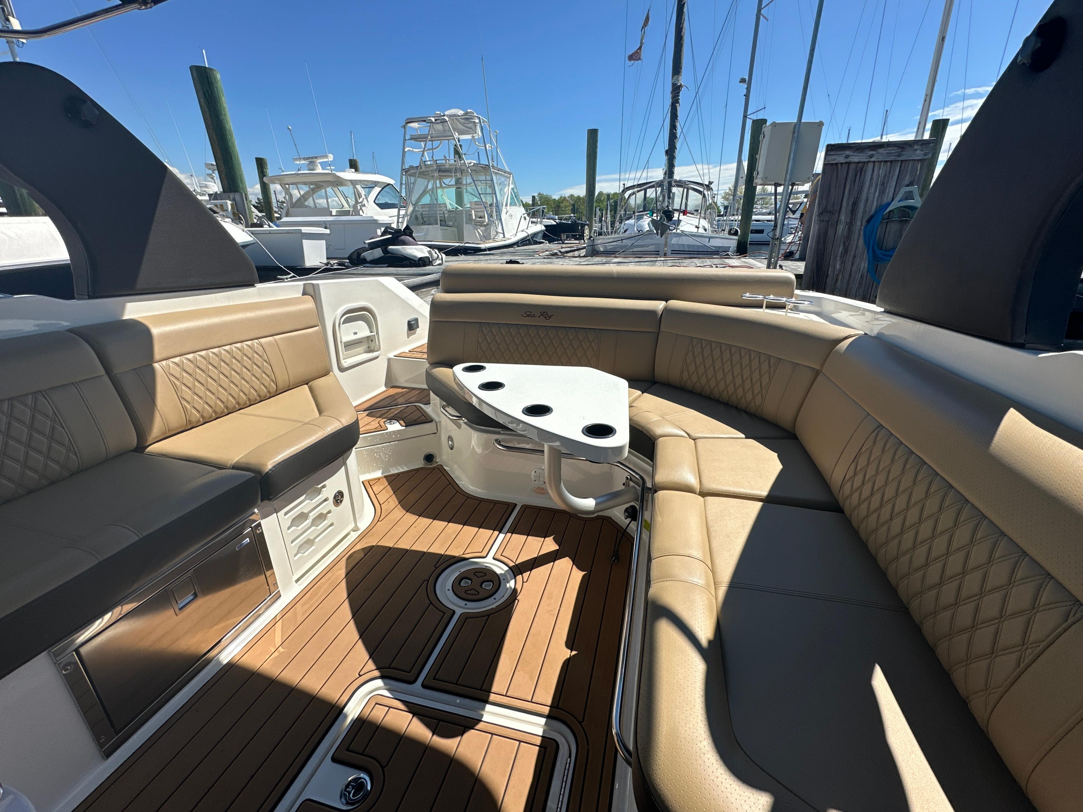 2019-sea-ray-slx-280-power-9784160-20250507090446859-1_XLARGE