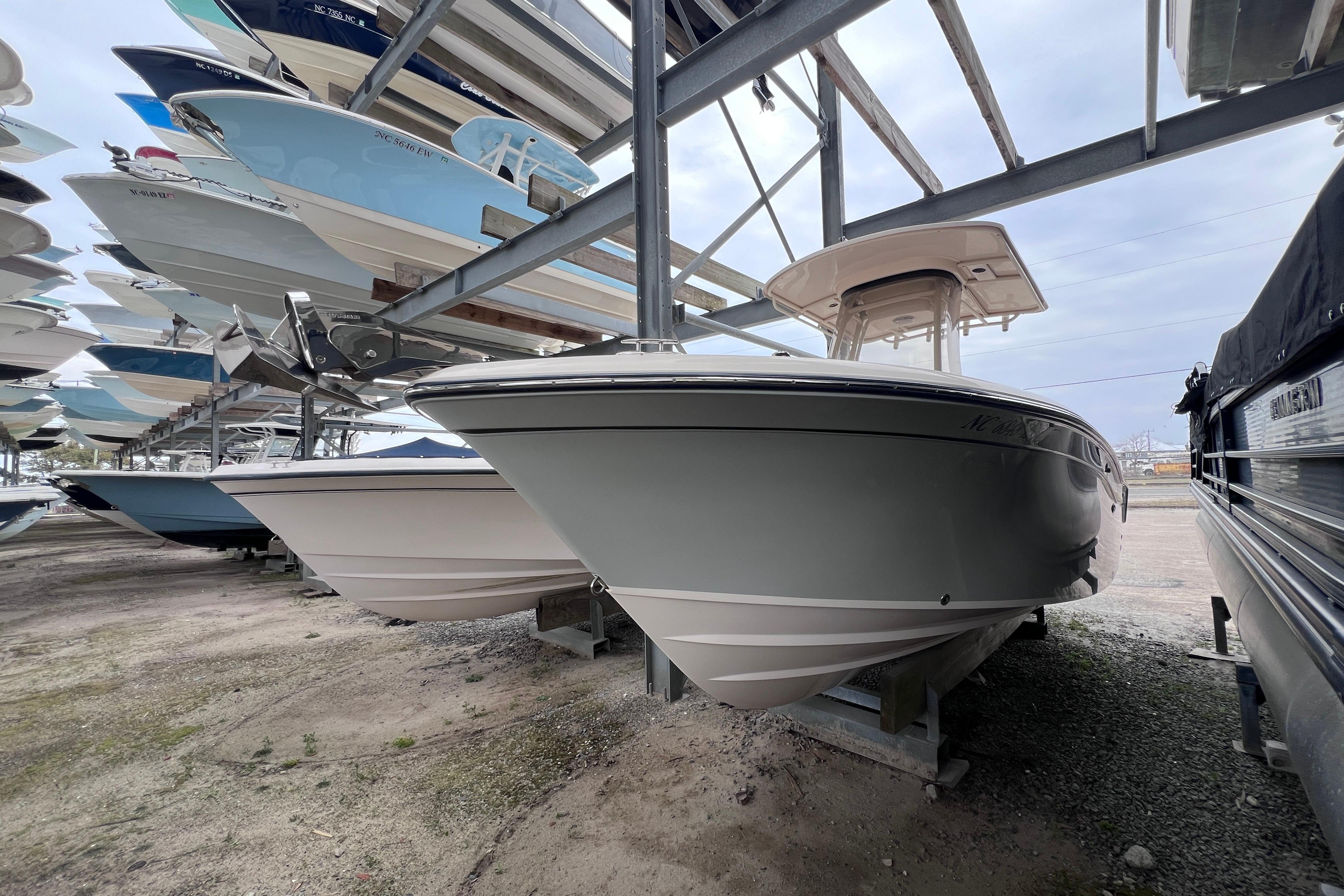 2018 Grady-White Fisherman 236