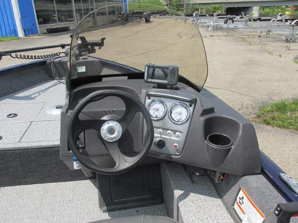 2021 Tracker Boats boat for sale, model of the boat is PG V-16 SC & Image # 8 of 12