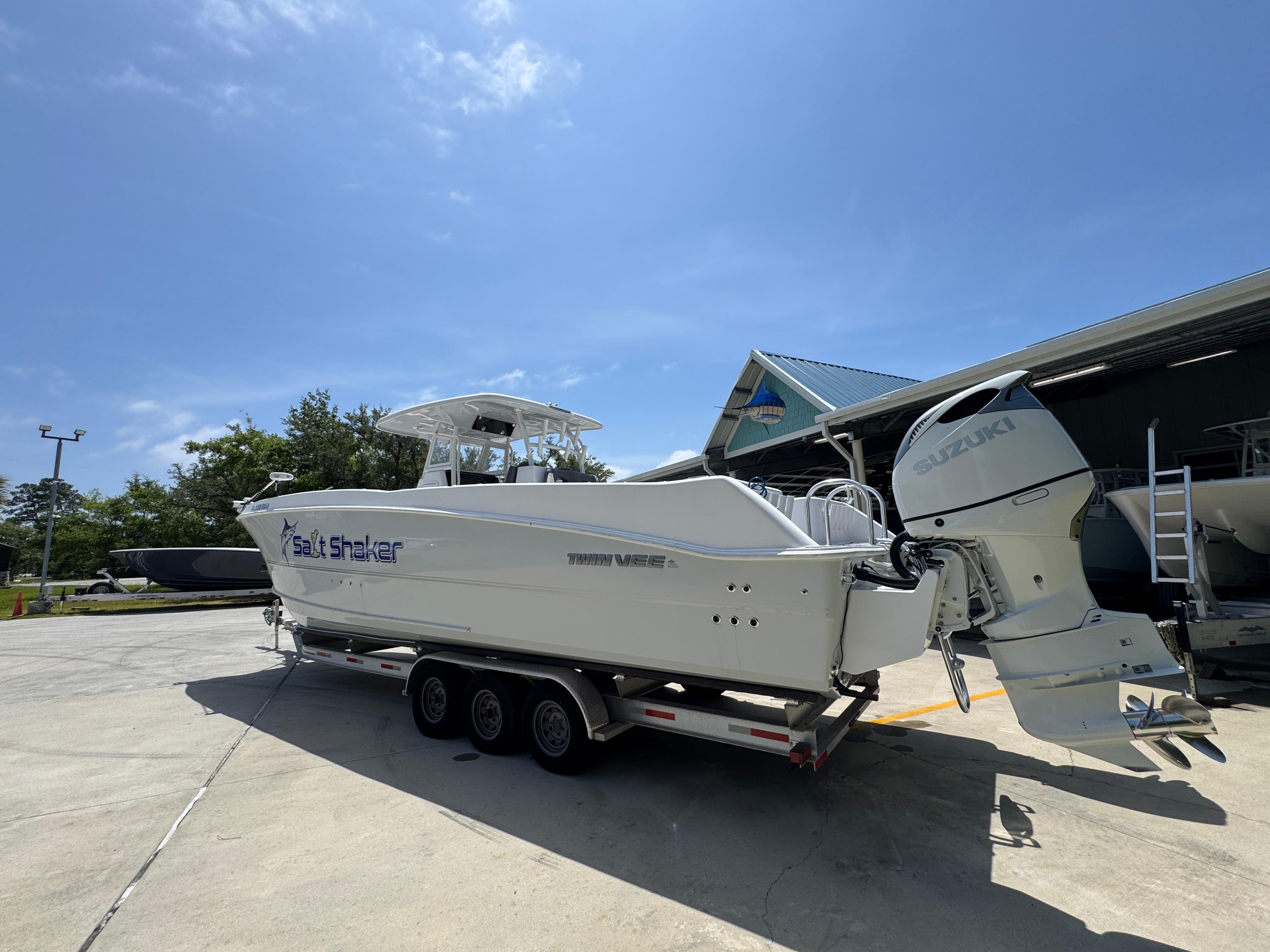 2022-twin-vee-340-gfx-cc-power-9834175-20250610134711673-1_XLARGE
