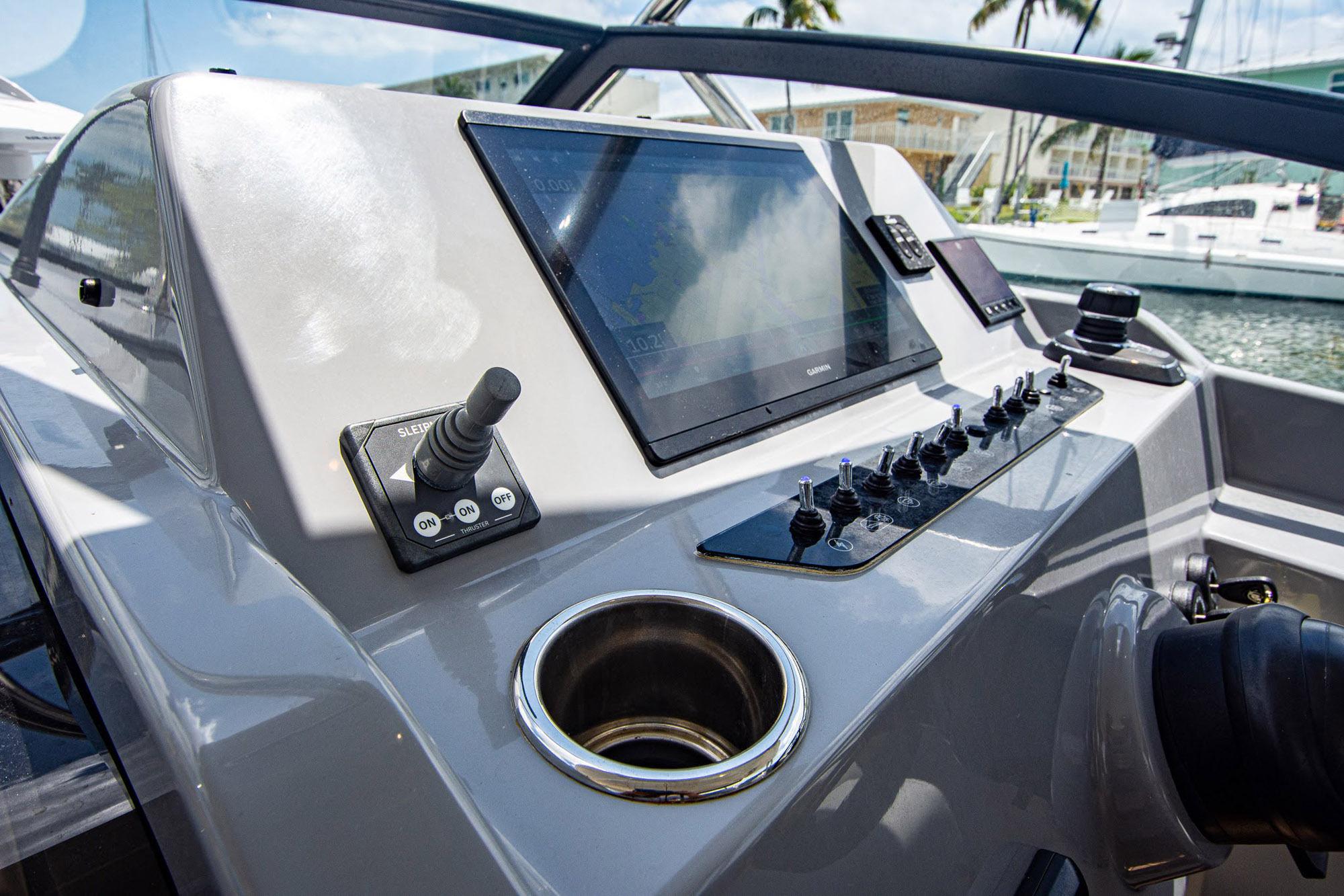 Yacht Photos Pics