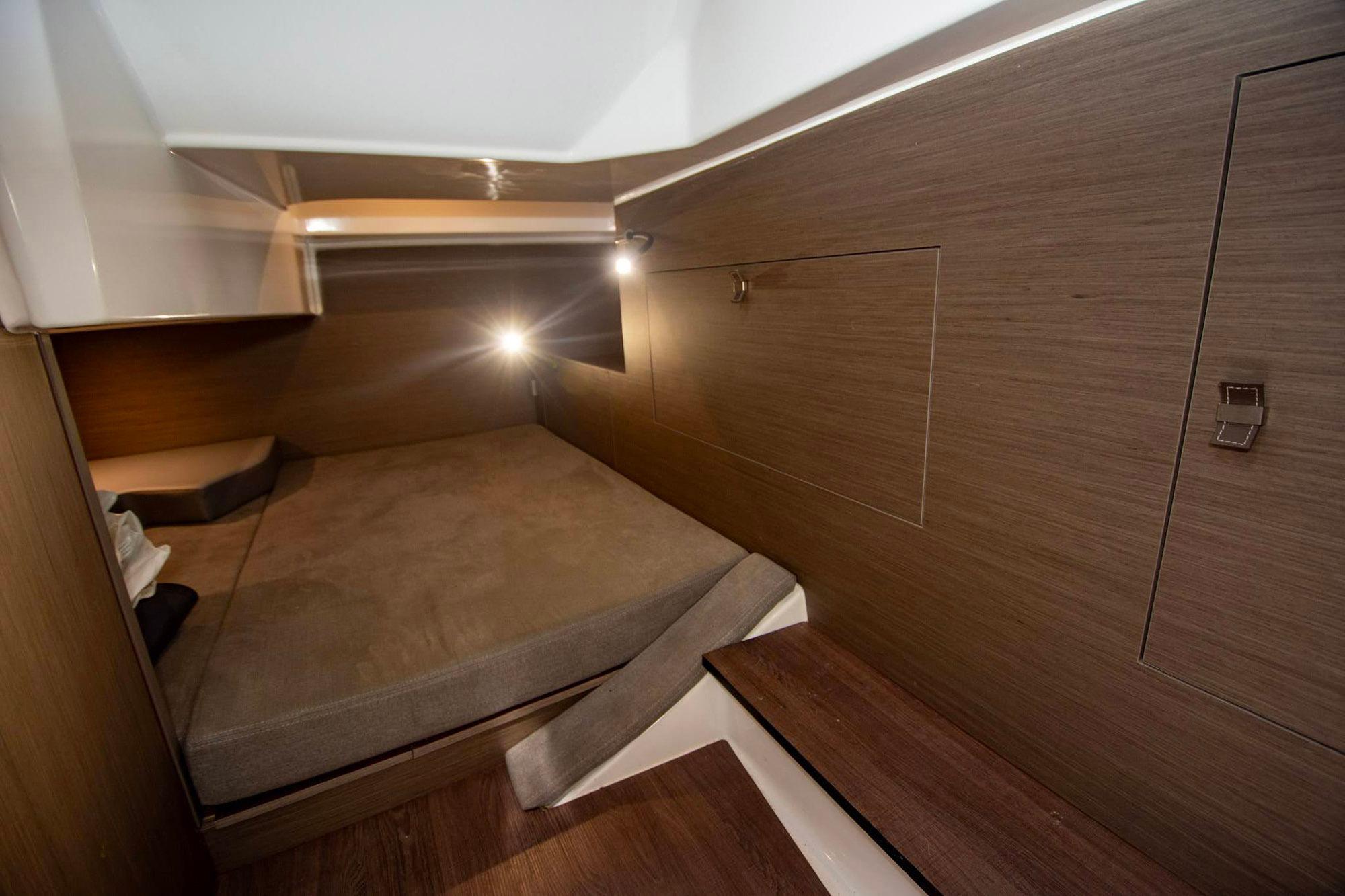 Yacht Photos Pics