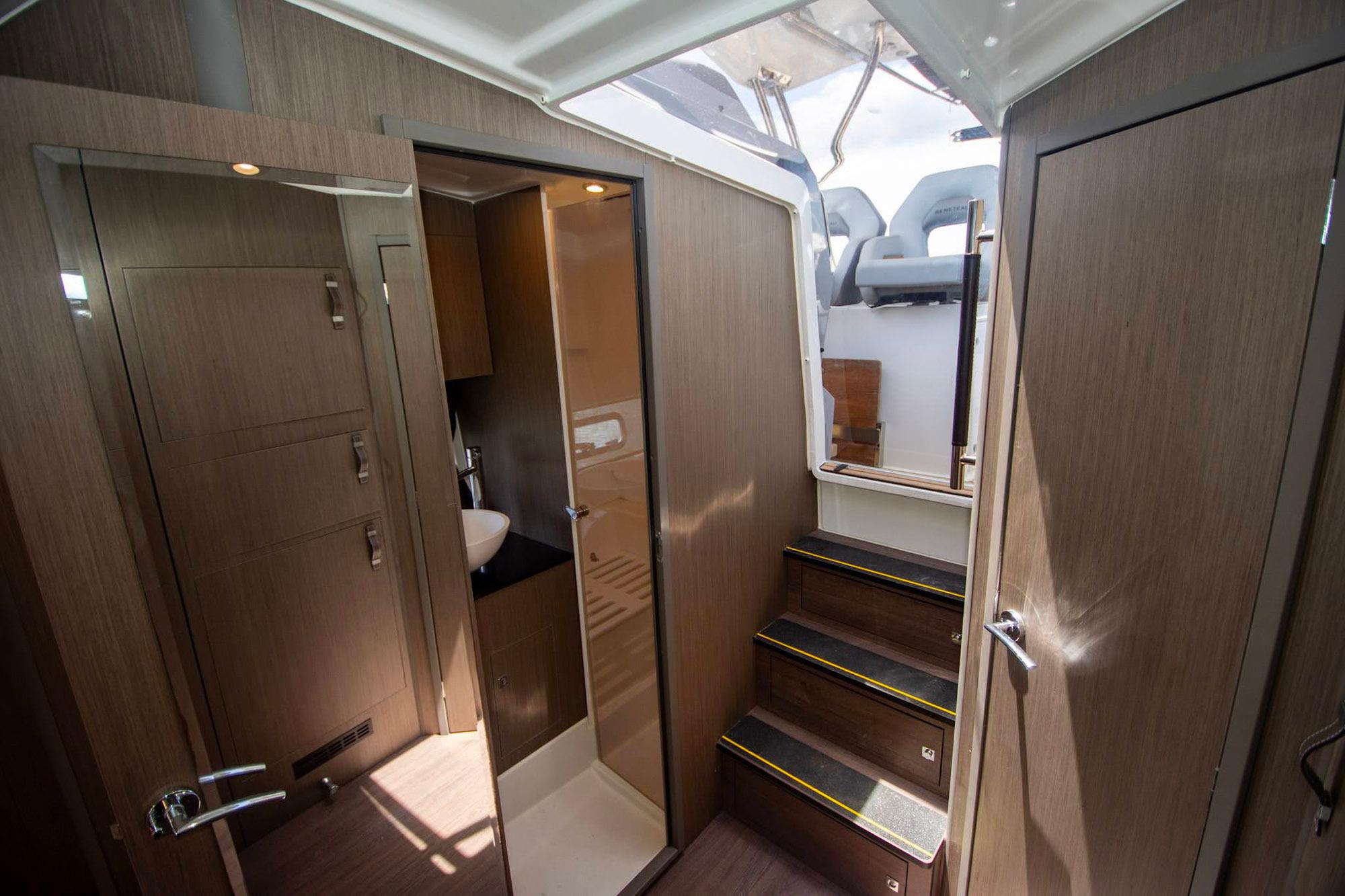 Yacht Photos Pics
